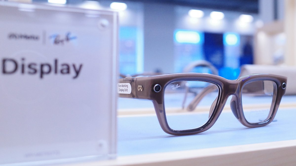 Meta Ray-Ban Display glasses: Audio Only mode for safer