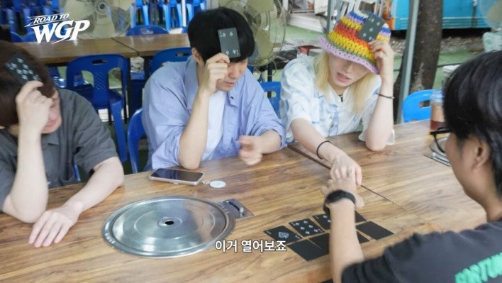 Shadowverse Documentary Follows Pros Training for 2026 World