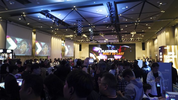 AMD Leadership Meets Korean Gaming Community