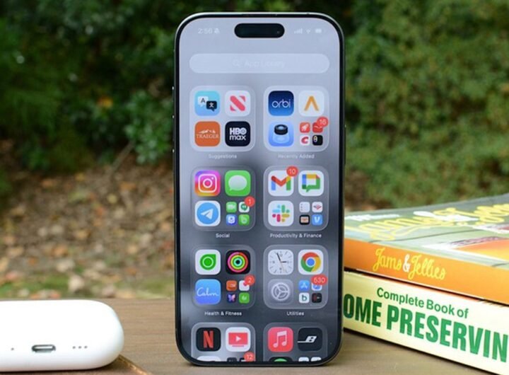 Apple raises prices on older iPhone models by $100
