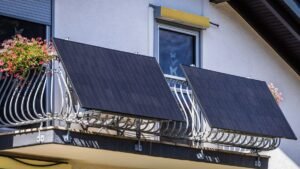 California legalizes balcony solar panels starting 2027
