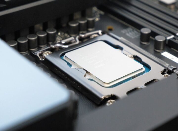 Intel plans new LGA1700 CPUs for early 2027