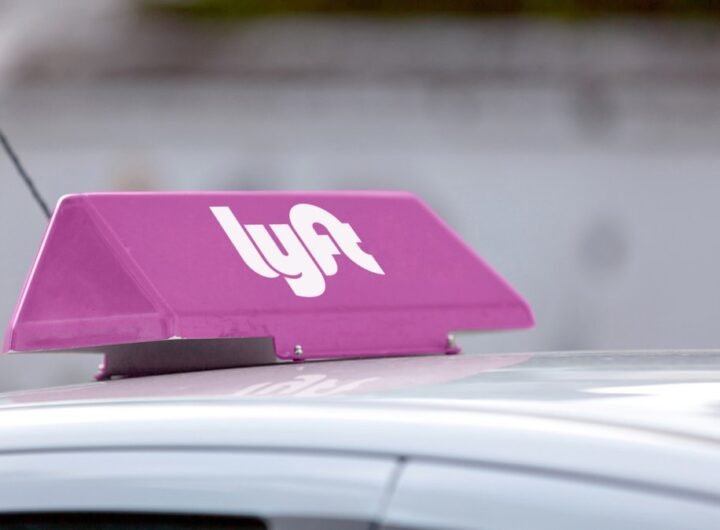 Lyft to pay $272.5M in worker classification settlement