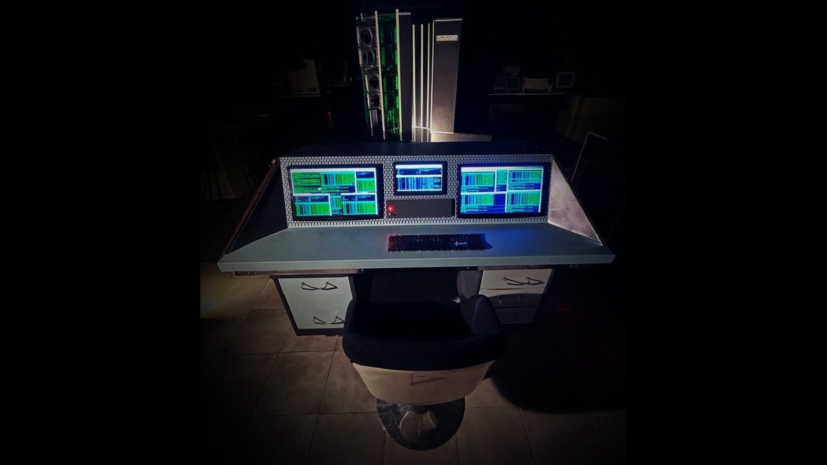 Museum builds Cray-1 replica from 30 Mac Minis, surpasses