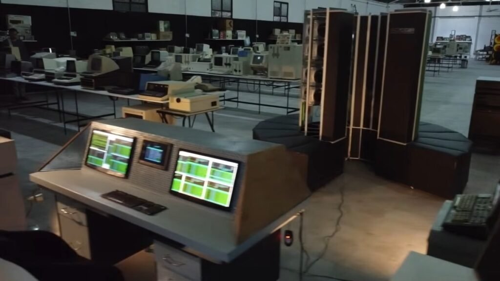 Museum builds Cray-1 replica from 30 Mac Minis, surpasses