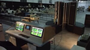 Museum builds Cray-1 replica from 30 Mac Minis, surpasses