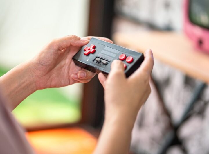 The Evolution of Wireless Gaming Controllers